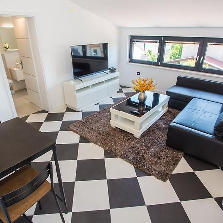 Black & White Apartment Rovinj Exteriér fotografie
